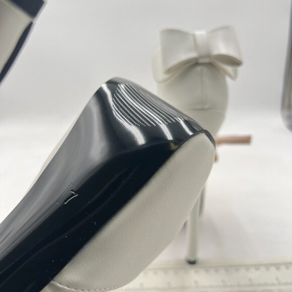 FSJ Elegant White Stiletto Sandals - Picture 6 of 8